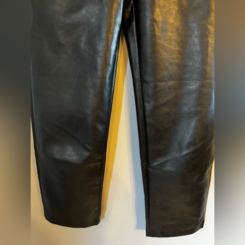 Aritzia Wilfred Melina Classic Black Vegan Faux Leather High Waisted Pant Sz 2 - Picture 5 of 11